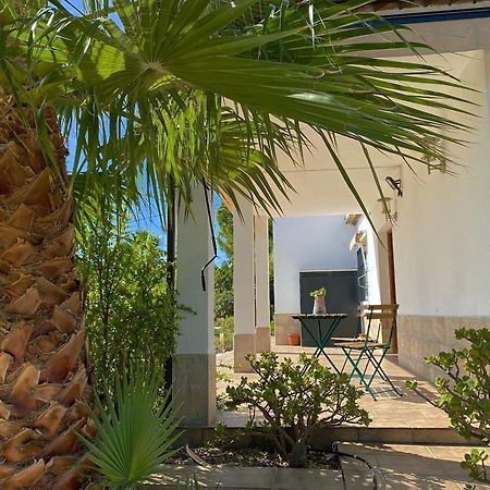 Las Palmeras Pizarra Exterior photo