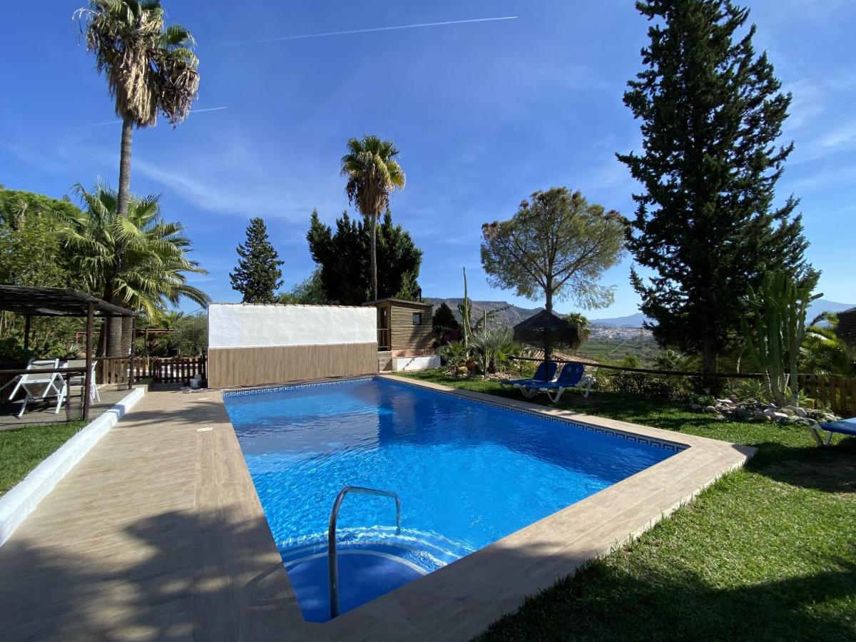 Las Palmeras Pizarra Exterior photo