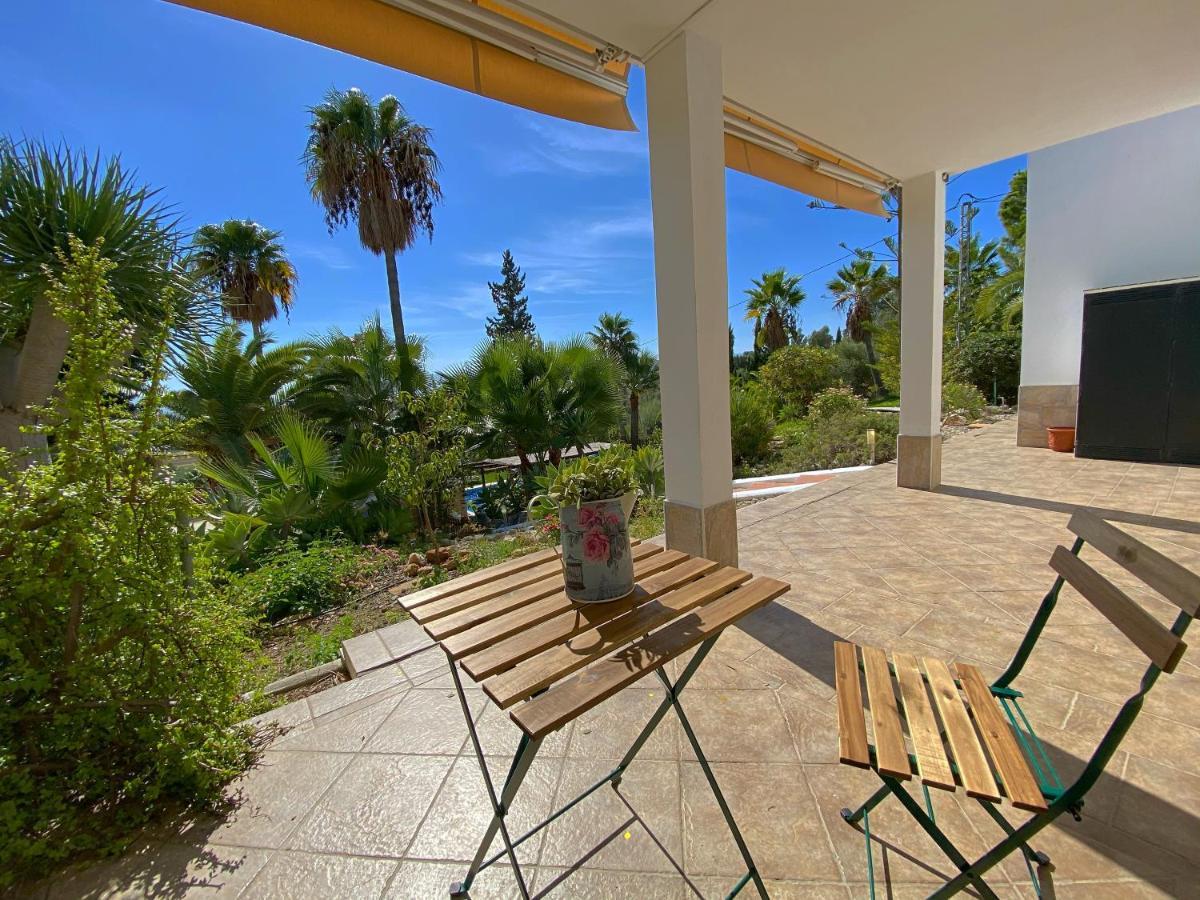 Las Palmeras Pizarra Exterior photo